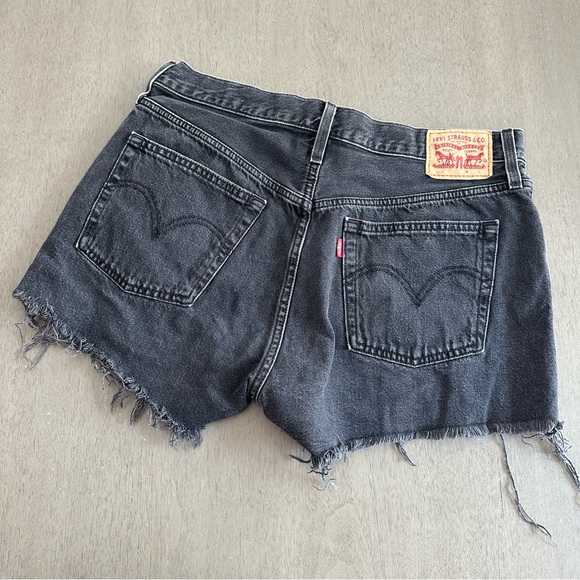 LEVI’S 501 Black Cutoff Jean Shorts Distressed Button Fly Size 30 - Picture 3 of 12